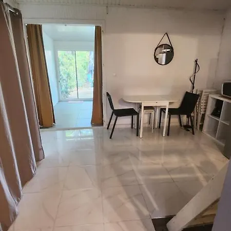 Maisonnette De Proche Borgo (Corsica)